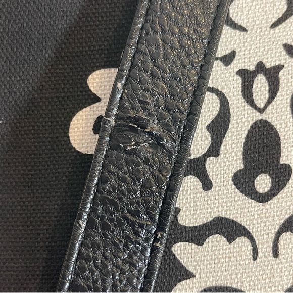 Steve Madden Black Textured Cross-Over Bag/Purse - Picture 7 of 7